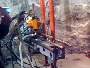 碾子沟金矿钢索取芯钻机现场培训